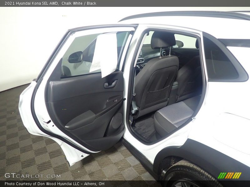 Chalk White / Black 2021 Hyundai Kona SEL AWD