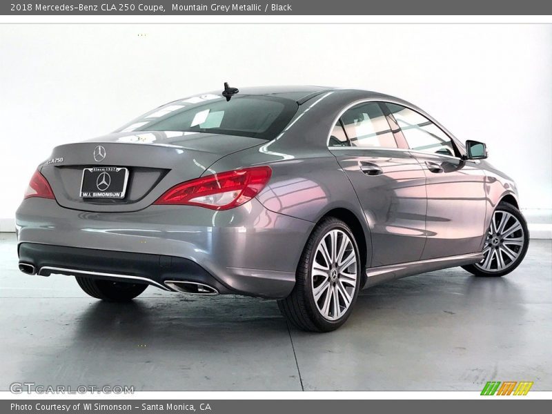Mountain Grey Metallic / Black 2018 Mercedes-Benz CLA 250 Coupe