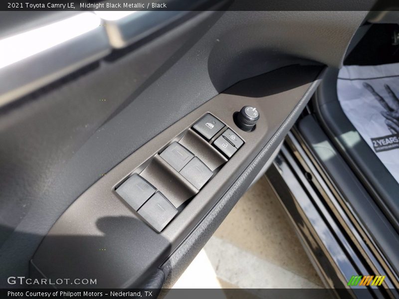Midnight Black Metallic / Black 2021 Toyota Camry LE