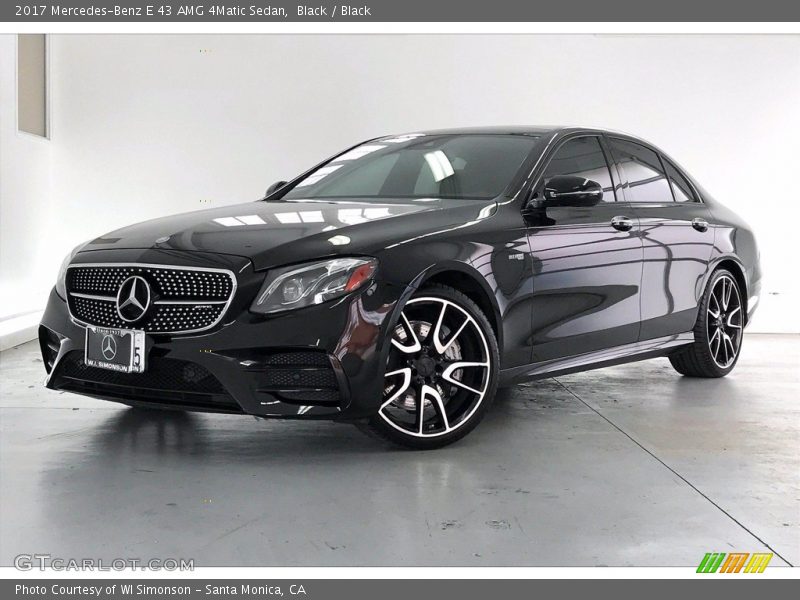 Front 3/4 View of 2017 E 43 AMG 4Matic Sedan