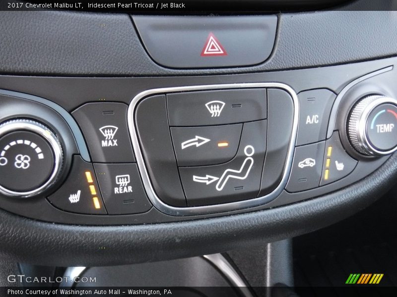 Iridescent Pearl Tricoat / Jet Black 2017 Chevrolet Malibu LT