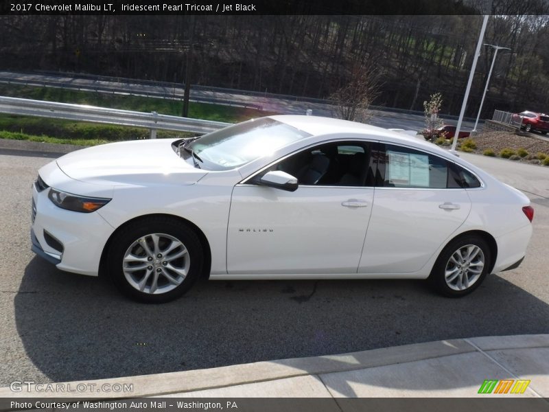 Iridescent Pearl Tricoat / Jet Black 2017 Chevrolet Malibu LT