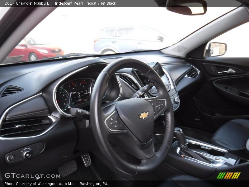 Iridescent Pearl Tricoat / Jet Black 2017 Chevrolet Malibu LT