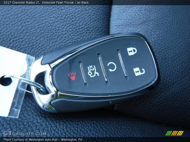 Iridescent Pearl Tricoat / Jet Black 2017 Chevrolet Malibu LT