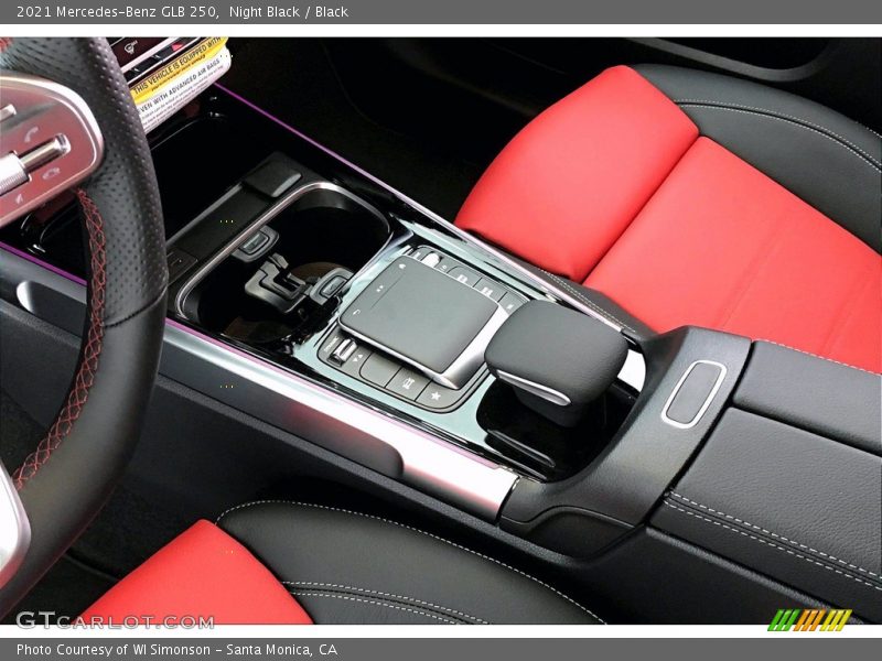 Night Black / Black 2021 Mercedes-Benz GLB 250