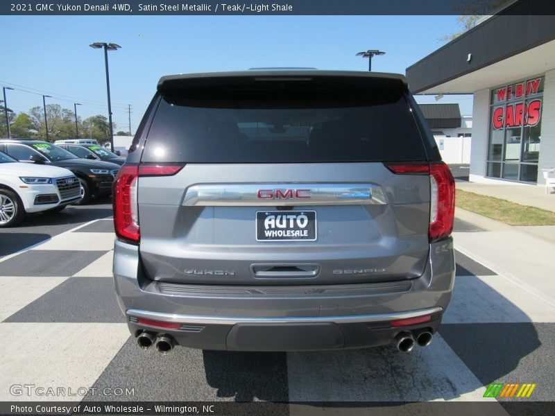 Satin Steel Metallic / Teak/­Light Shale 2021 GMC Yukon Denali 4WD