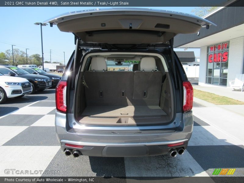 Satin Steel Metallic / Teak/­Light Shale 2021 GMC Yukon Denali 4WD