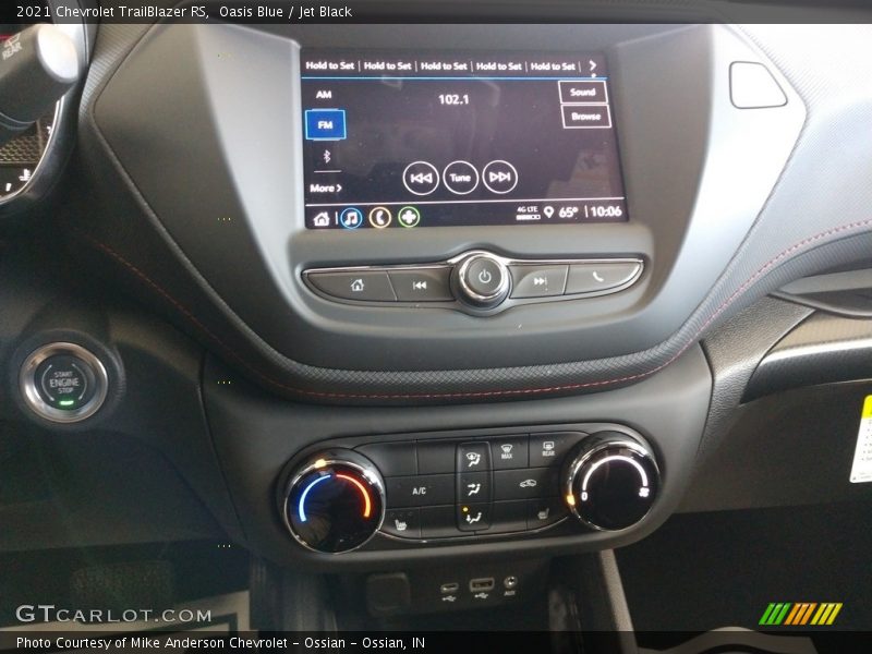 Oasis Blue / Jet Black 2021 Chevrolet TrailBlazer RS