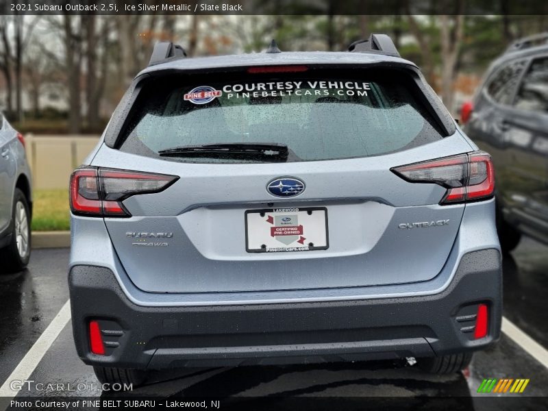 Ice Silver Metallic / Slate Black 2021 Subaru Outback 2.5i