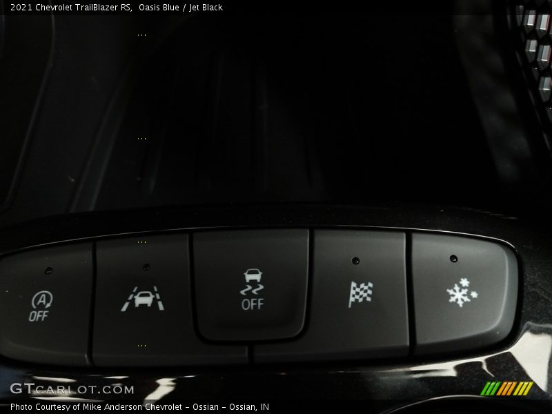 Oasis Blue / Jet Black 2021 Chevrolet TrailBlazer RS