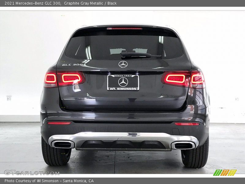 Graphite Gray Metallic / Black 2021 Mercedes-Benz GLC 300