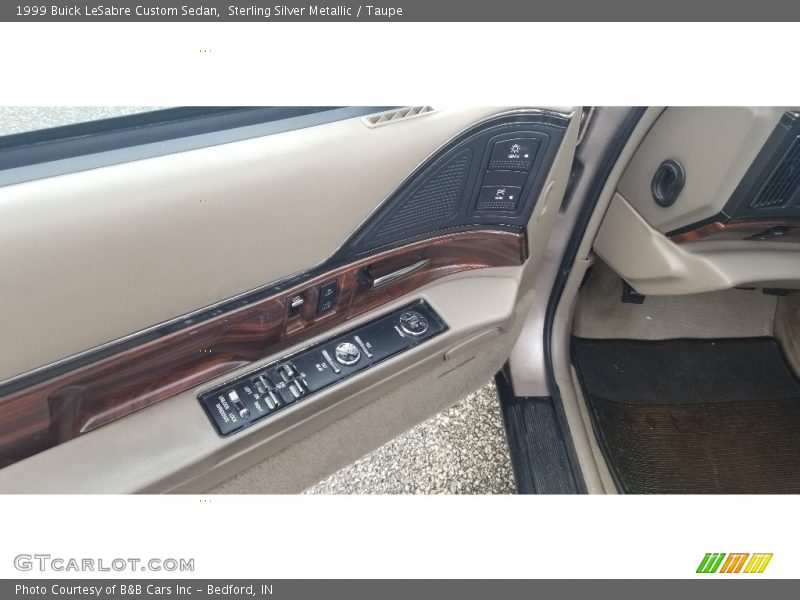 Sterling Silver Metallic / Taupe 1999 Buick LeSabre Custom Sedan