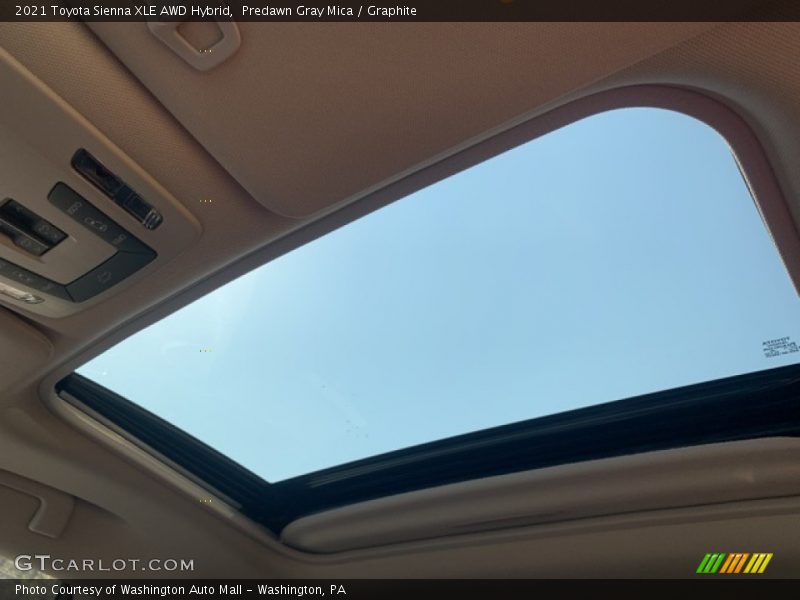 Predawn Gray Mica / Graphite 2021 Toyota Sienna XLE AWD Hybrid