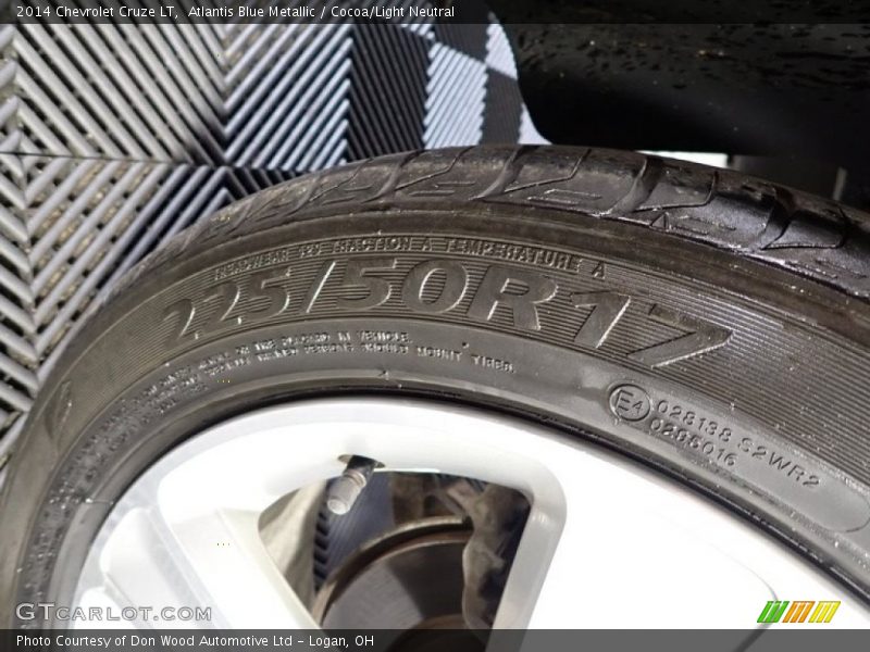 Atlantis Blue Metallic / Cocoa/Light Neutral 2014 Chevrolet Cruze LT