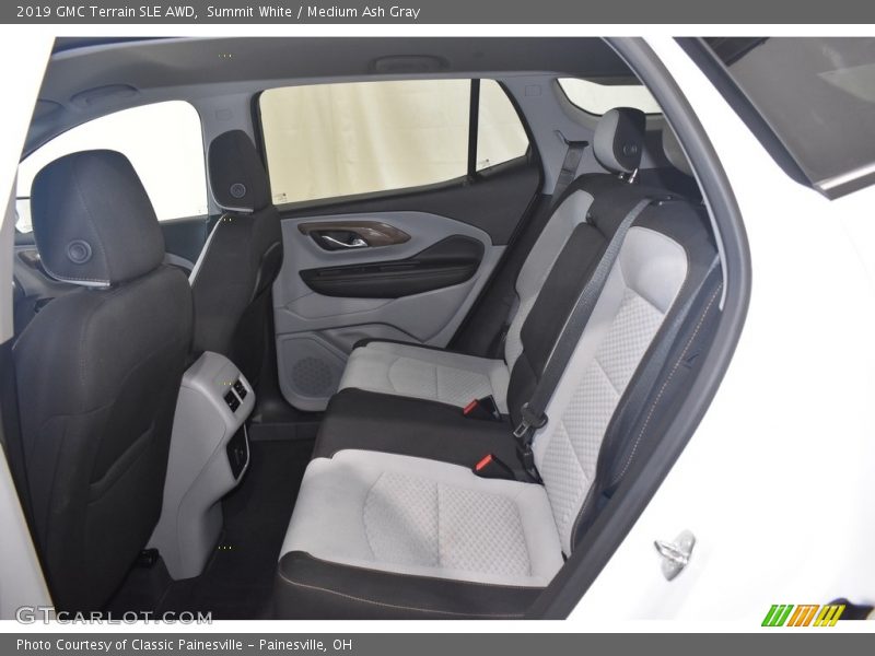 Summit White / Medium Ash Gray 2019 GMC Terrain SLE AWD