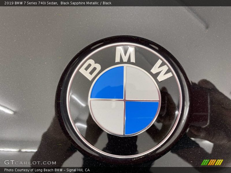 Black Sapphire Metallic / Black 2019 BMW 7 Series 740i Sedan