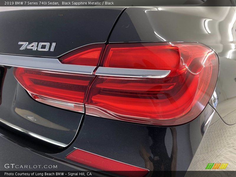 Black Sapphire Metallic / Black 2019 BMW 7 Series 740i Sedan