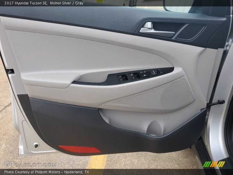 Molten Silver / Gray 2017 Hyundai Tucson SE