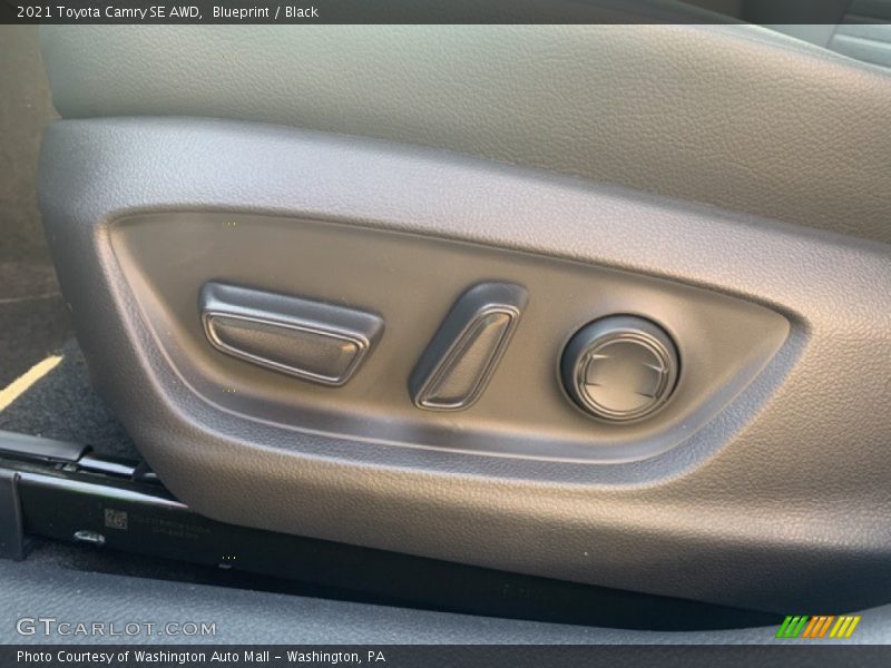 Blueprint / Black 2021 Toyota Camry SE AWD