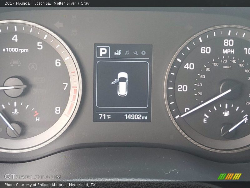 Molten Silver / Gray 2017 Hyundai Tucson SE