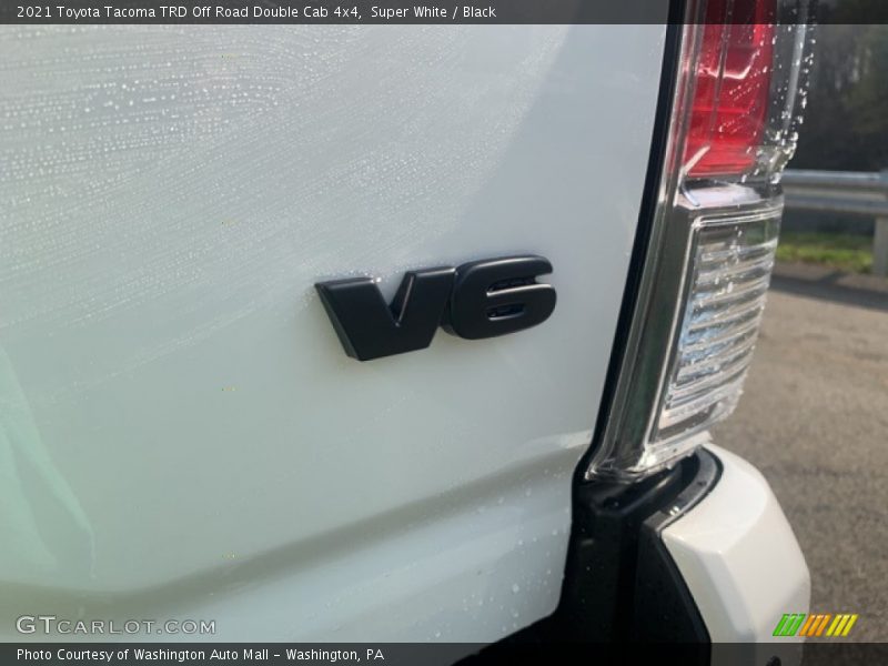 Super White / Black 2021 Toyota Tacoma TRD Off Road Double Cab 4x4