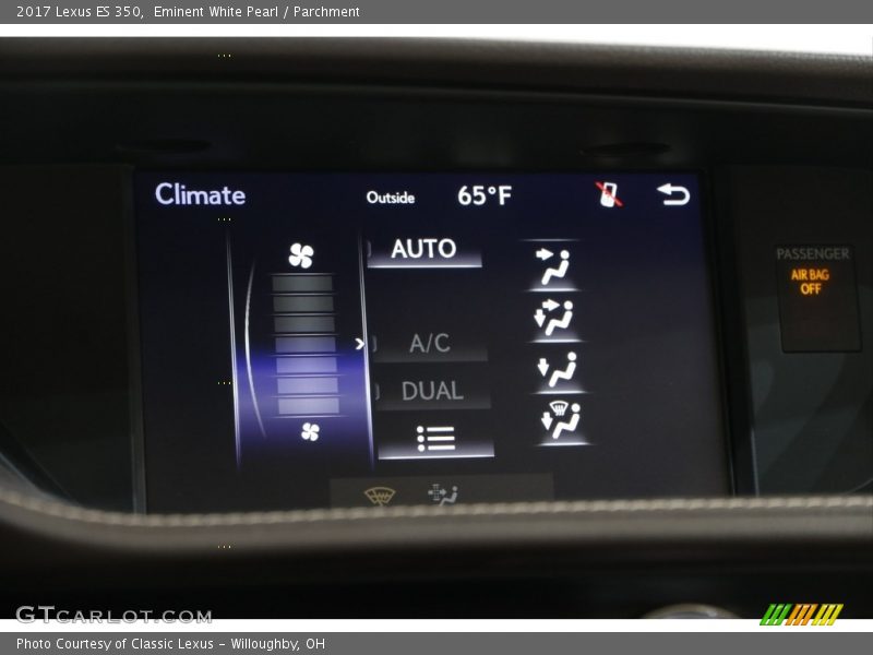Eminent White Pearl / Parchment 2017 Lexus ES 350