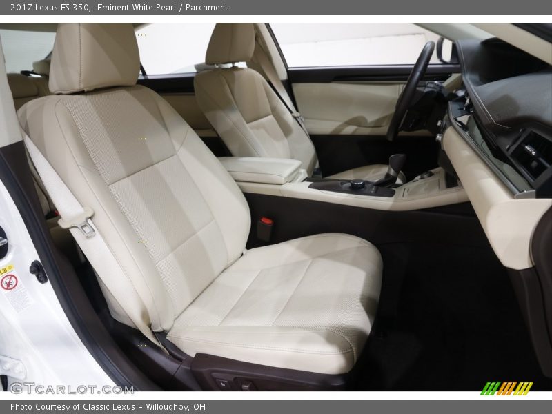 Eminent White Pearl / Parchment 2017 Lexus ES 350
