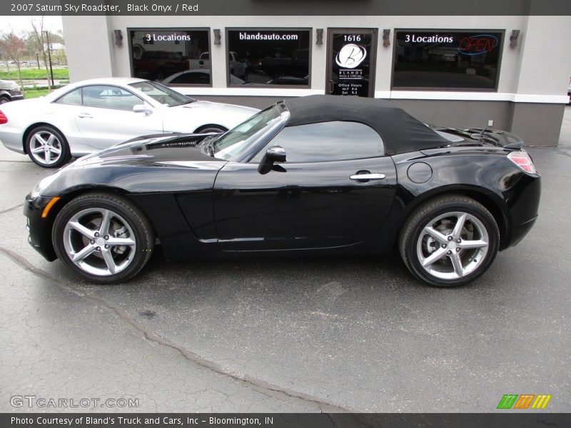 Black Onyx / Red 2007 Saturn Sky Roadster