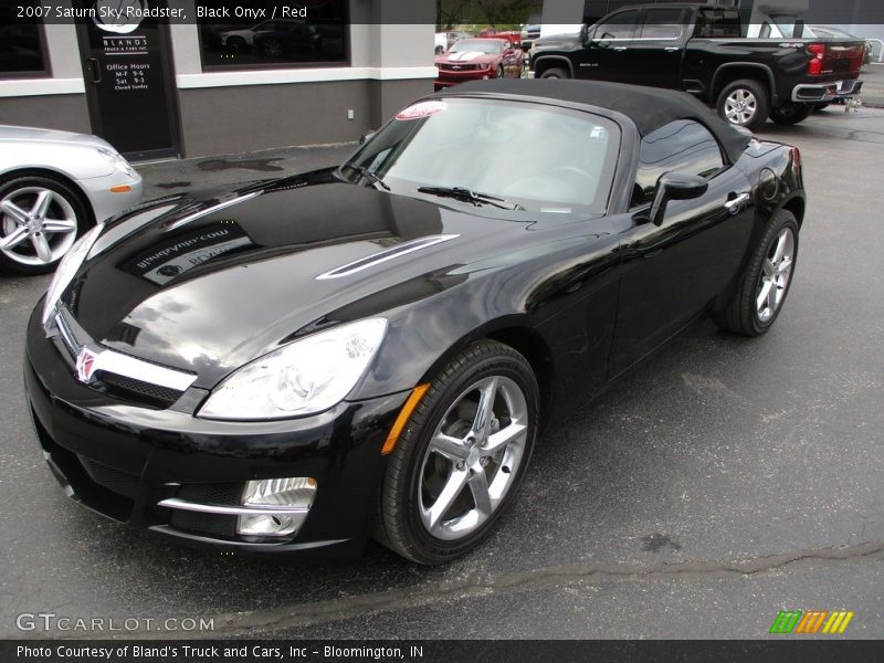 Black Onyx / Red 2007 Saturn Sky Roadster