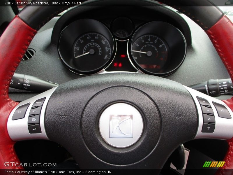 Black Onyx / Red 2007 Saturn Sky Roadster