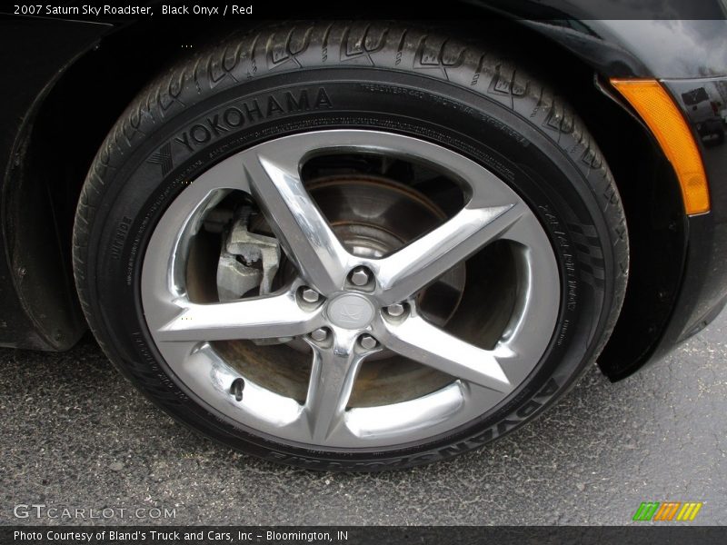 Black Onyx / Red 2007 Saturn Sky Roadster