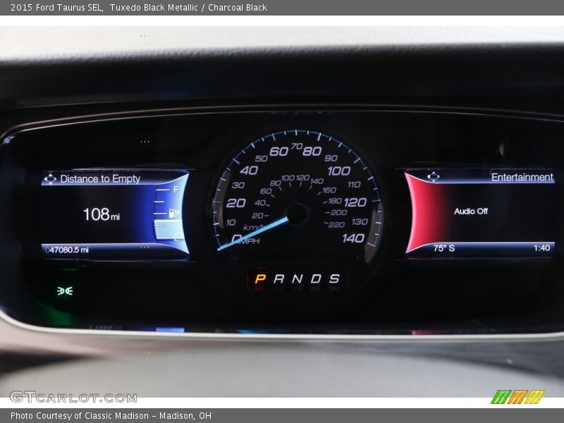 Tuxedo Black Metallic / Charcoal Black 2015 Ford Taurus SEL