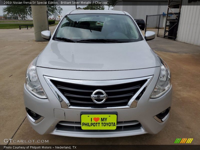 Brilliant Silver Metallic / Charcoal 2019 Nissan Versa SV Special Edition