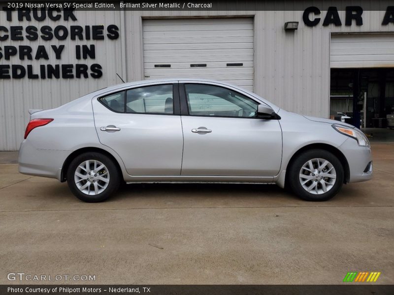 Brilliant Silver Metallic / Charcoal 2019 Nissan Versa SV Special Edition