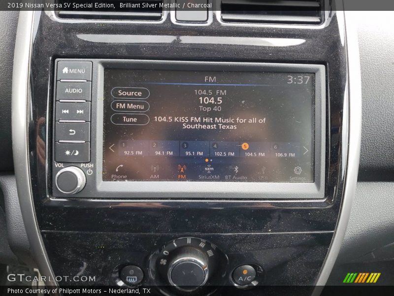 Brilliant Silver Metallic / Charcoal 2019 Nissan Versa SV Special Edition