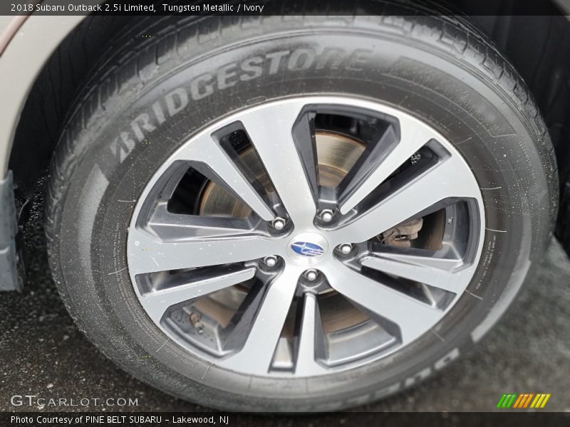 Tungsten Metallic / Ivory 2018 Subaru Outback 2.5i Limited