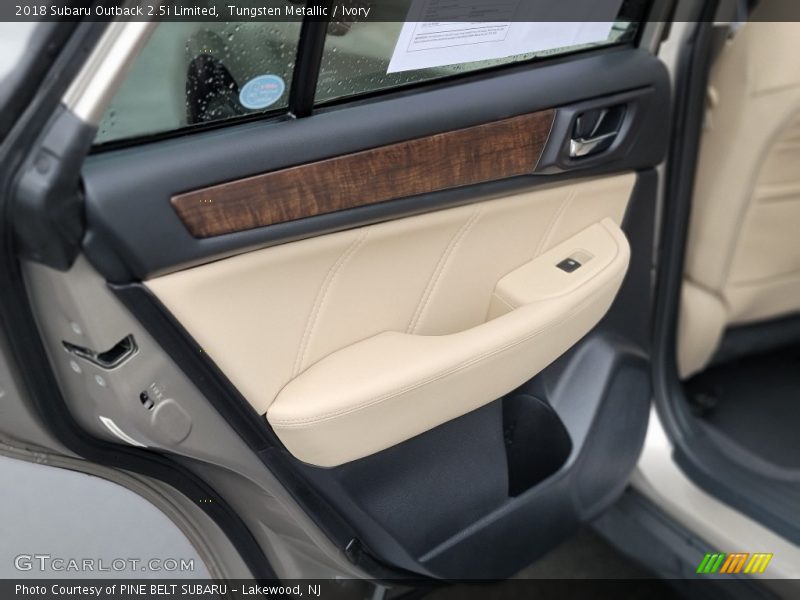 Tungsten Metallic / Ivory 2018 Subaru Outback 2.5i Limited