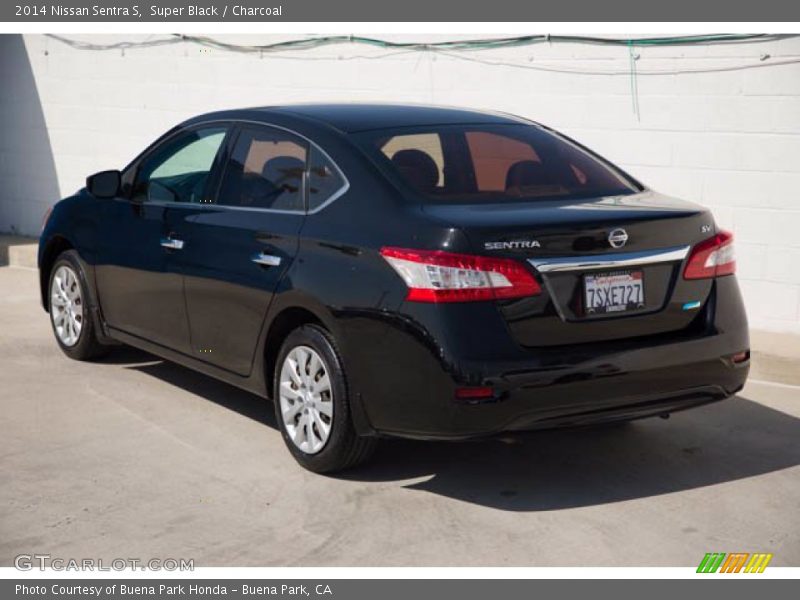 Super Black / Charcoal 2014 Nissan Sentra S