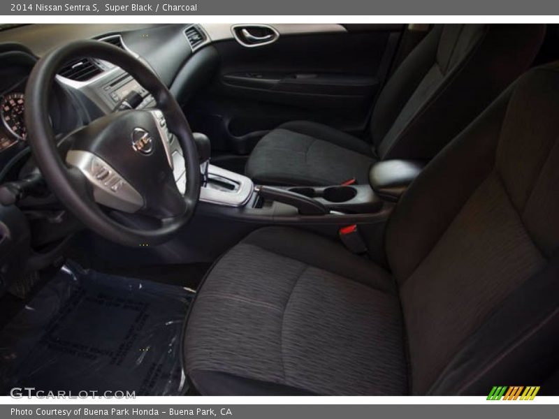 Super Black / Charcoal 2014 Nissan Sentra S