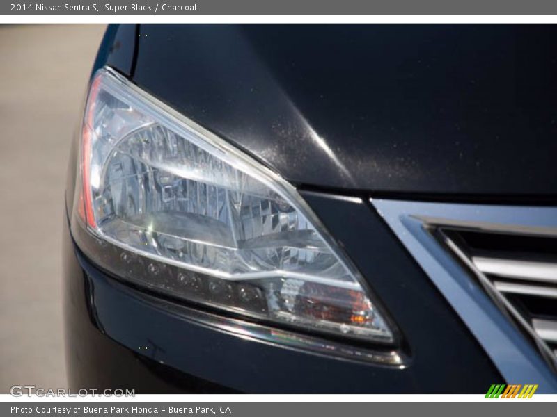 Super Black / Charcoal 2014 Nissan Sentra S