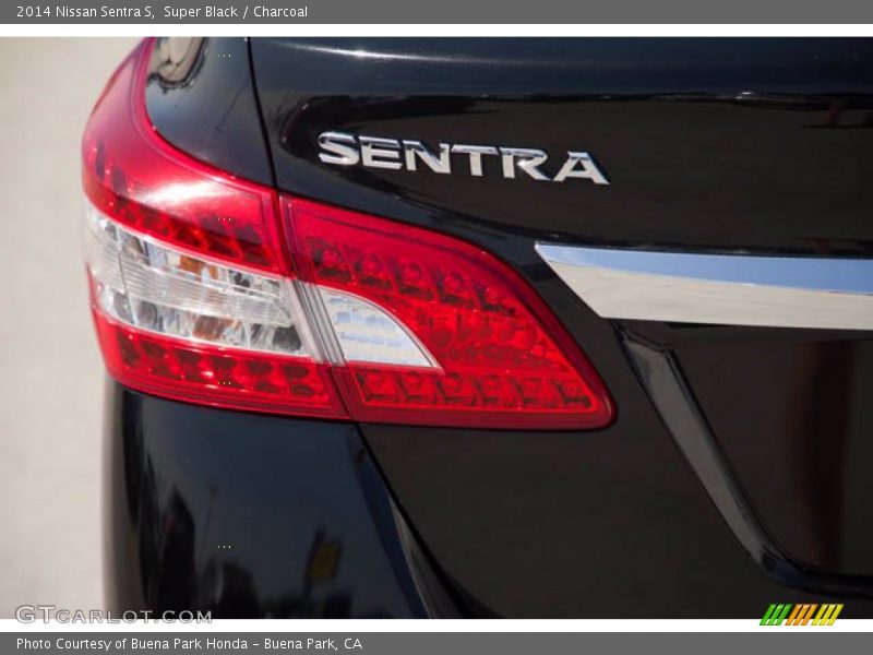 Super Black / Charcoal 2014 Nissan Sentra S