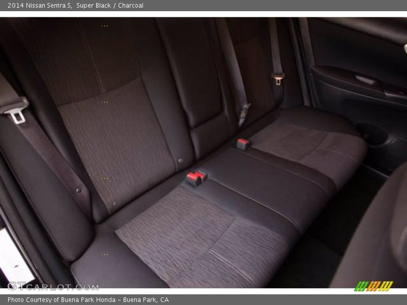 Super Black / Charcoal 2014 Nissan Sentra S