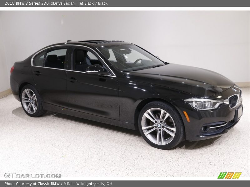 Jet Black / Black 2018 BMW 3 Series 330i xDrive Sedan