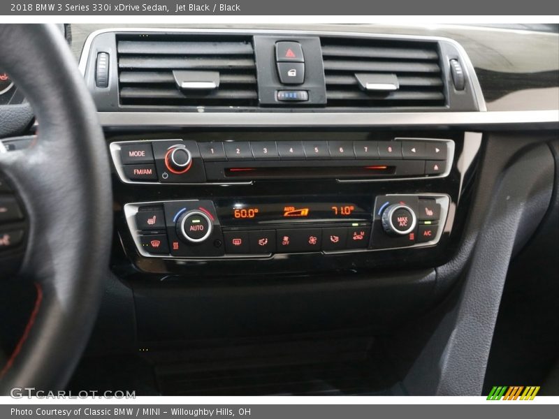 Jet Black / Black 2018 BMW 3 Series 330i xDrive Sedan