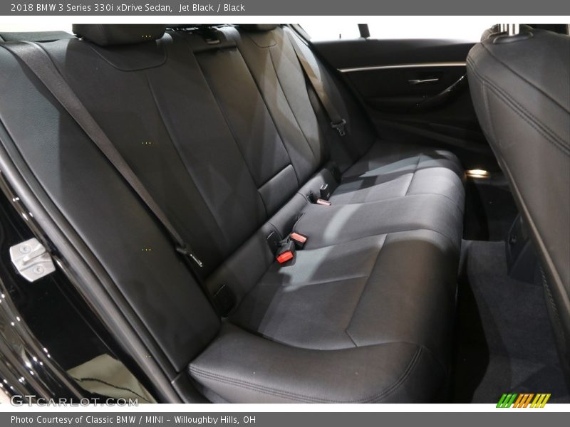 Jet Black / Black 2018 BMW 3 Series 330i xDrive Sedan