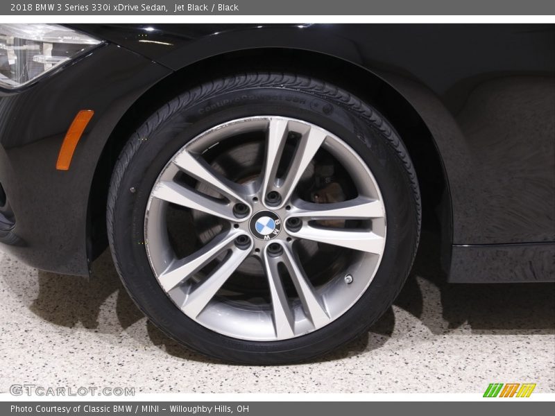Jet Black / Black 2018 BMW 3 Series 330i xDrive Sedan