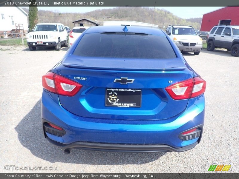 Kinetic Blue Metallic / Jet Black 2018 Chevrolet Cruze LT