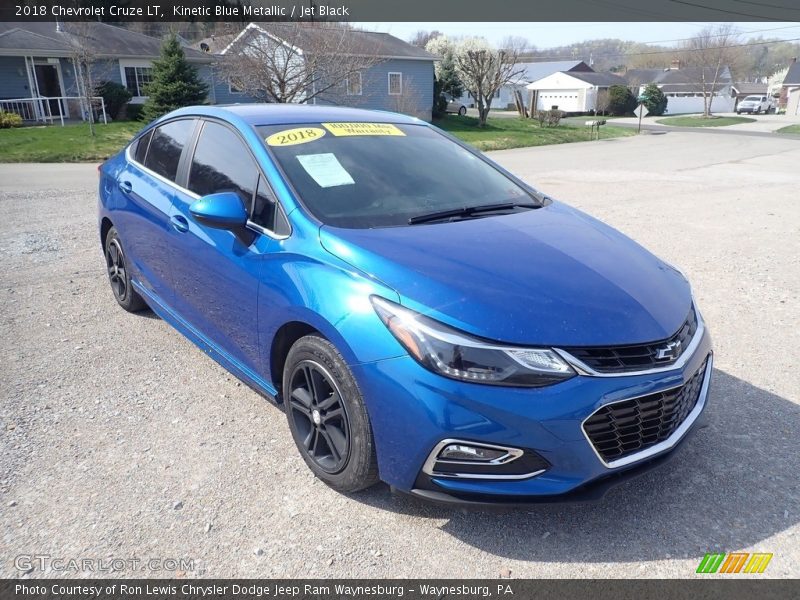Front 3/4 View of 2018 Cruze LT