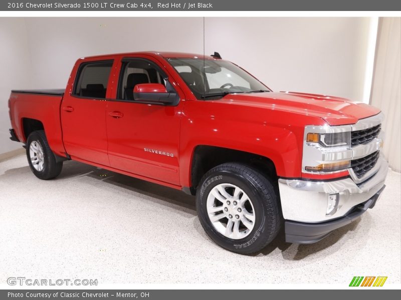 Red Hot / Jet Black 2016 Chevrolet Silverado 1500 LT Crew Cab 4x4
