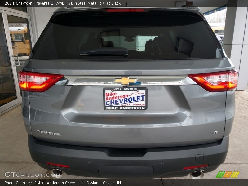 Satin Steel Metallic / Jet Black 2021 Chevrolet Traverse LT AWD